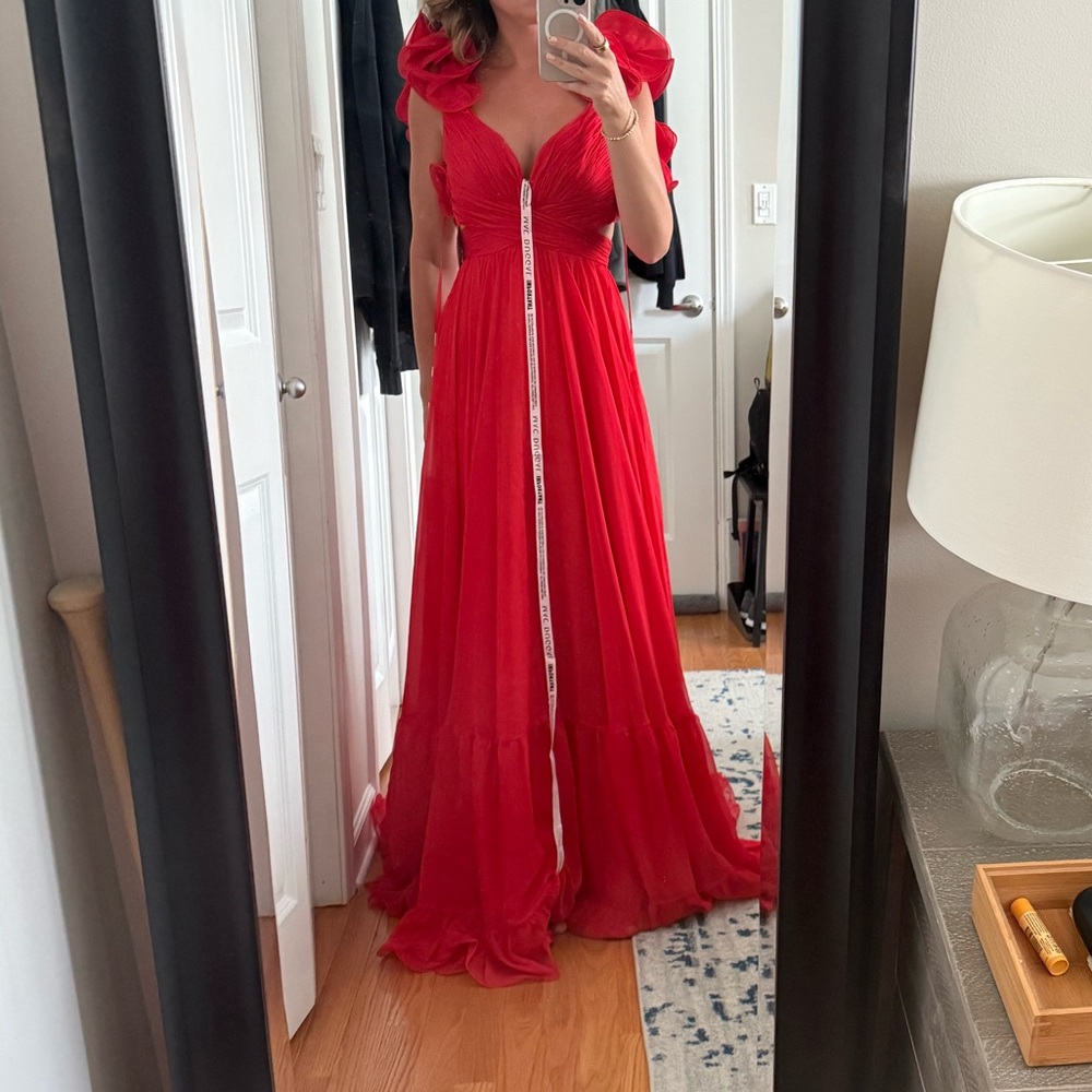 MAC DUGGAL Red Ruffle Tiered Cut-Out Chiffon Gown size 0